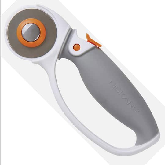 Fiskars&#xAE; Titanium Easy Blade Change Rotary Cutter